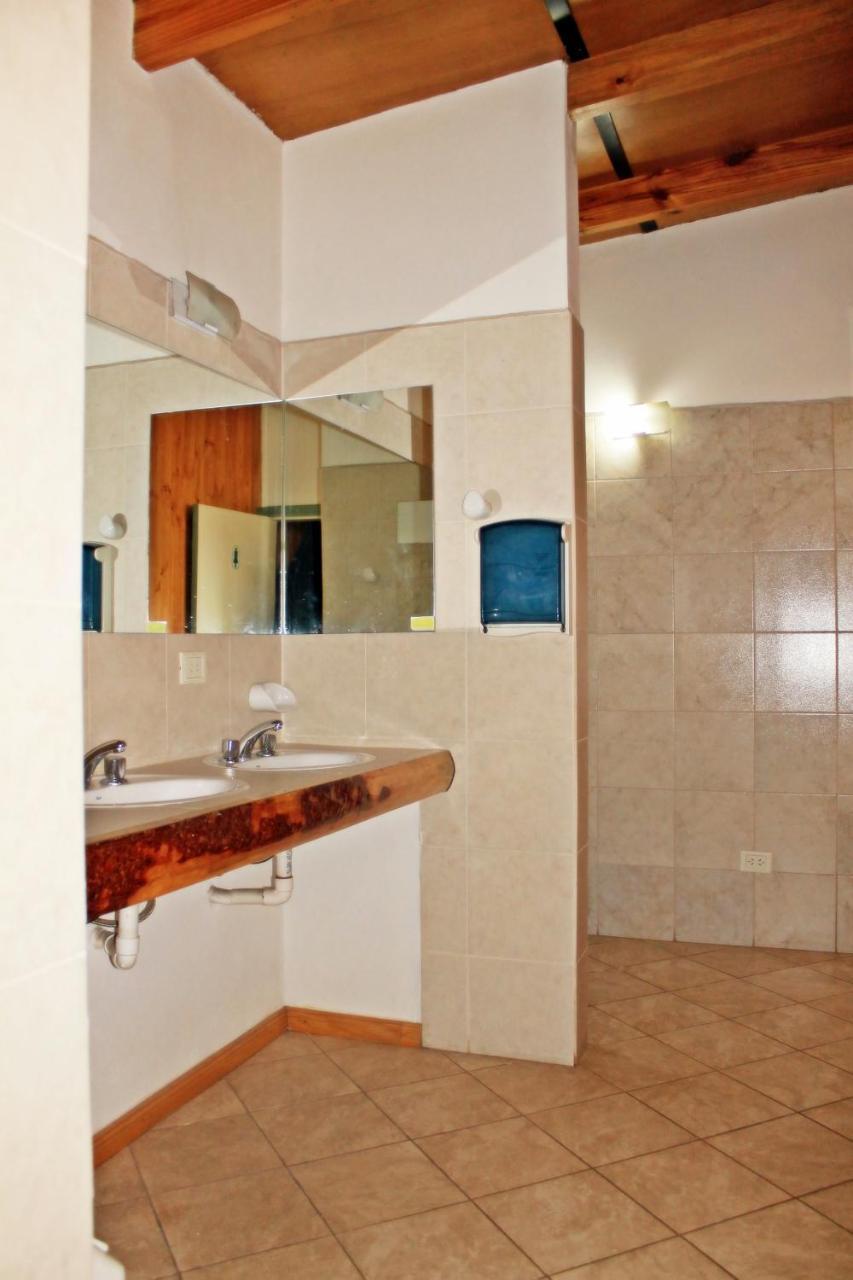 Alhue Patagonia Hostel San Martín de los Andes Екстериор снимка